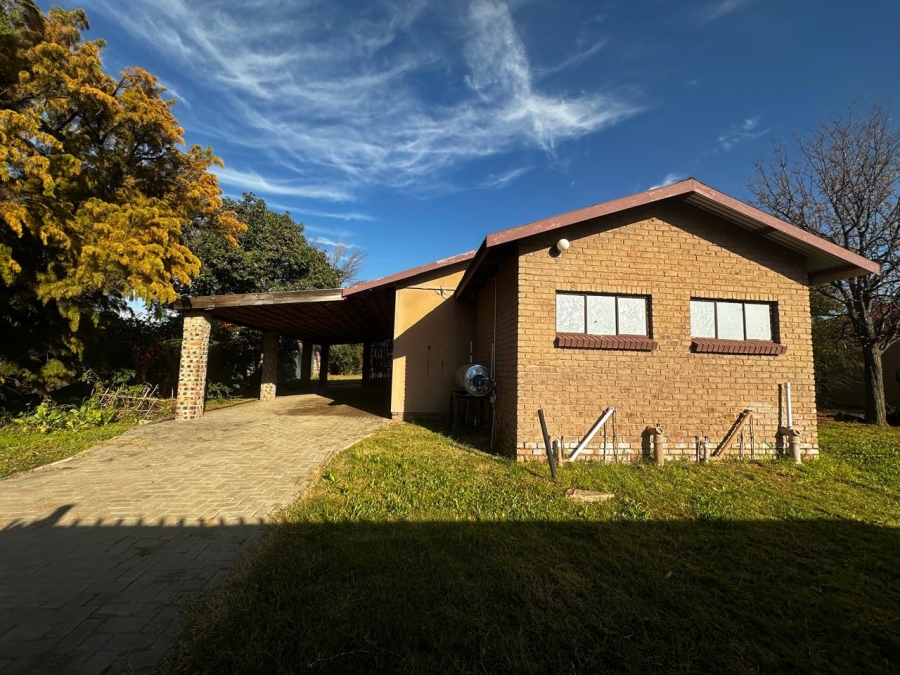 4 Bedroom Property for Sale in Dealesville Free State